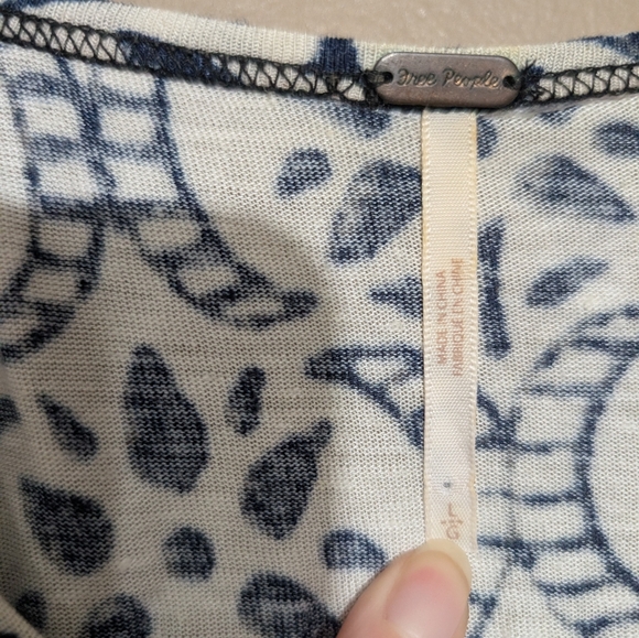 Free People Summit Tee Blouse, Size:Large - Picture 2 of 8